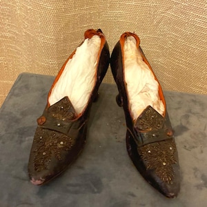 1910’s Edwardian beaded shoes antique