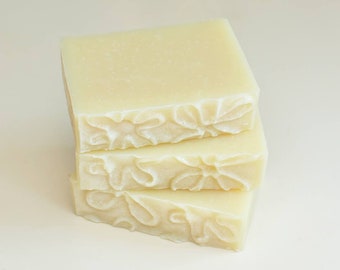 Natural White Zinc Soaps Made in Small Batch in French Riviera on Request