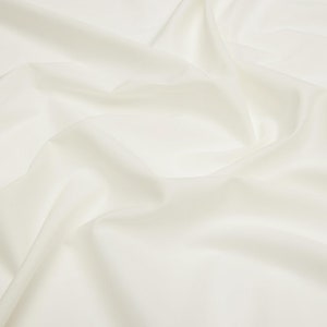 Tissu Liberty of London Tana Lawn blanc en papier