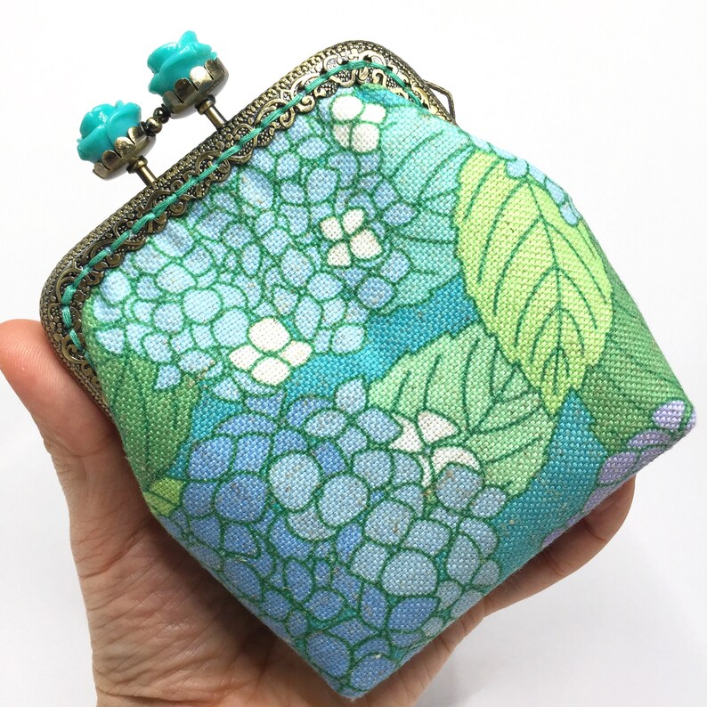 WoleaHandmade Clip Exchange Fabric Purse Women/'s Purse Purse Bag Coin Bag Flowers