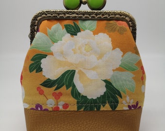 Clip wallet fabric wallet women's purse purse bag coin bag yellow flowers Japanese