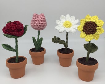 Mini crocheted flowers with pot spring feeling decorative flowers for mother