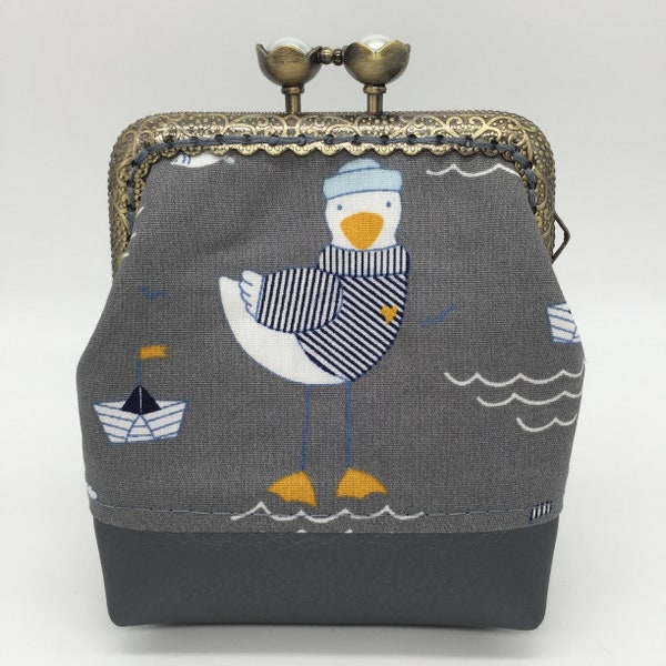 Small purse with seagulls, sea theme design clip bag for women