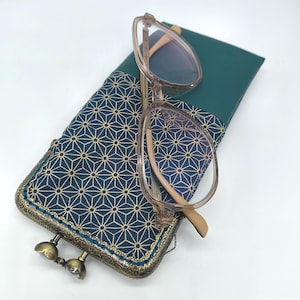 Asanoha print glasses case in retro look fabric glasses bag with snap closure