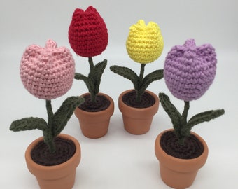 Mini Crochet Flower with Pot Crochet Tulips Spring Fever Decorative Flower for Mom