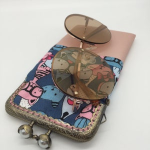 Cat pattern glasses case in retro look fabric glasses bag with snap closure