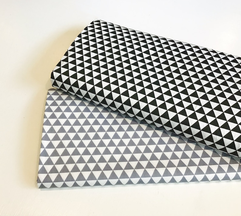 Geometric grey on white PRINTED 100/% COTTON FABRIC //METER //160cm WIDE