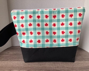 Large Sized bag, knitting project bag, project bag, project bag for knitting, zippered bag, Canada, Maple Leaves
