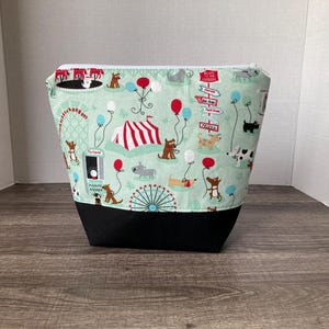 Sac de taille chaussette, sac à tricoter, sac de projet de tricot, sac de projet, sac de projet pour tricot, chiens, cirque, carnaval