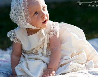 Robe de baptême bébé fille - Robe de baptême longue en soie et dentelle, Robe de baptême longue sans manches, Robe de baptême