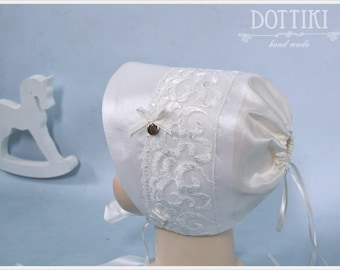 Bonnet de baptême - Chapeau de baptême de bébé - Chapeau de soie et de dentelle - Bonnet d’enfant en ivoire