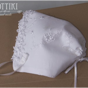 Baby Girl Silk and Lace Bonnet