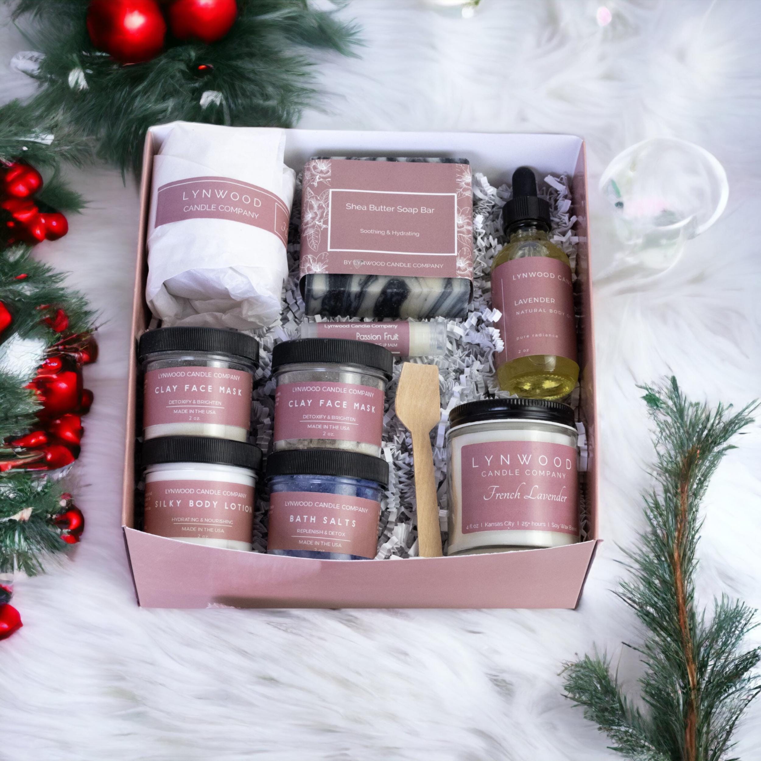 Bulk Christmas Gifts for Coworkers: Employee Holiday Gift Box ...