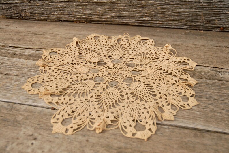 crochet lace 15 doily Ecru doily Vintage Crochet Pineapple Star Doily Antique White doily