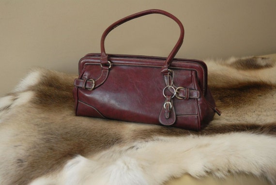 Vintage Purse, Handbag, Ladies Burgundy Purse, lea