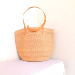 Light Brown Woven Sisal Tote Basket Bag.