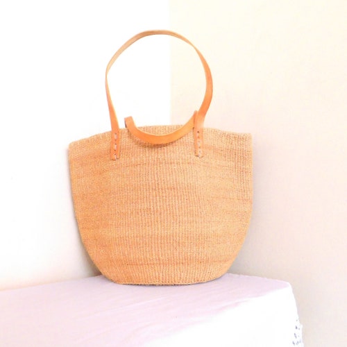 Hand Woven Sisal Tote Bag in Natural Color. - Etsy