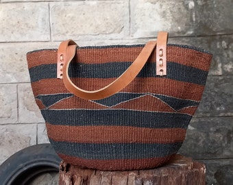 Elegant baobab  bag with leather handles| Handmade woven bag| Kiondo bag| African ethnic bag| Market bag| African Shopping bag| Tote bag.