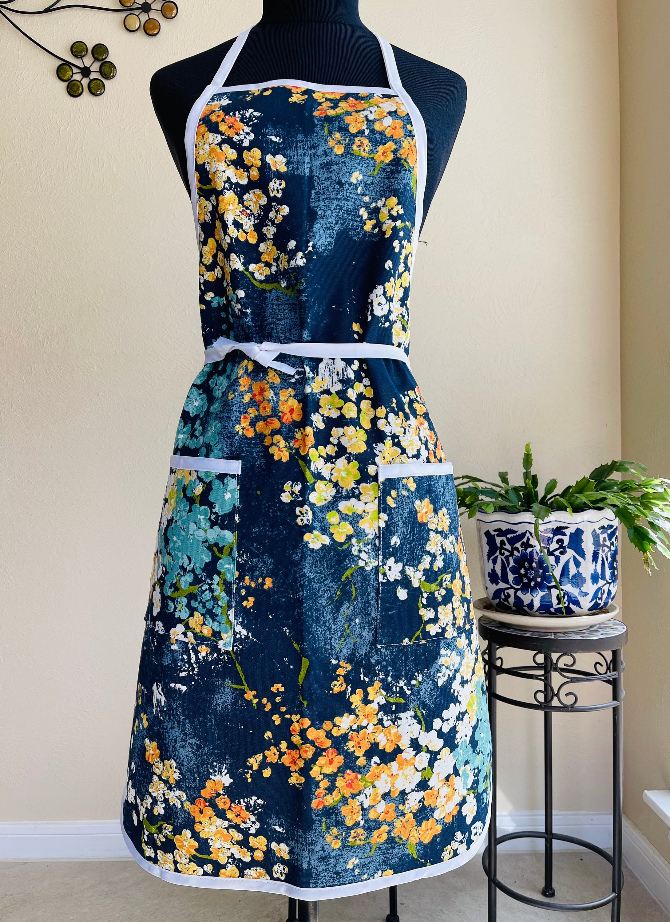 Floral Apron with Pockets Personalized Apron Kitchen Apron Etsy