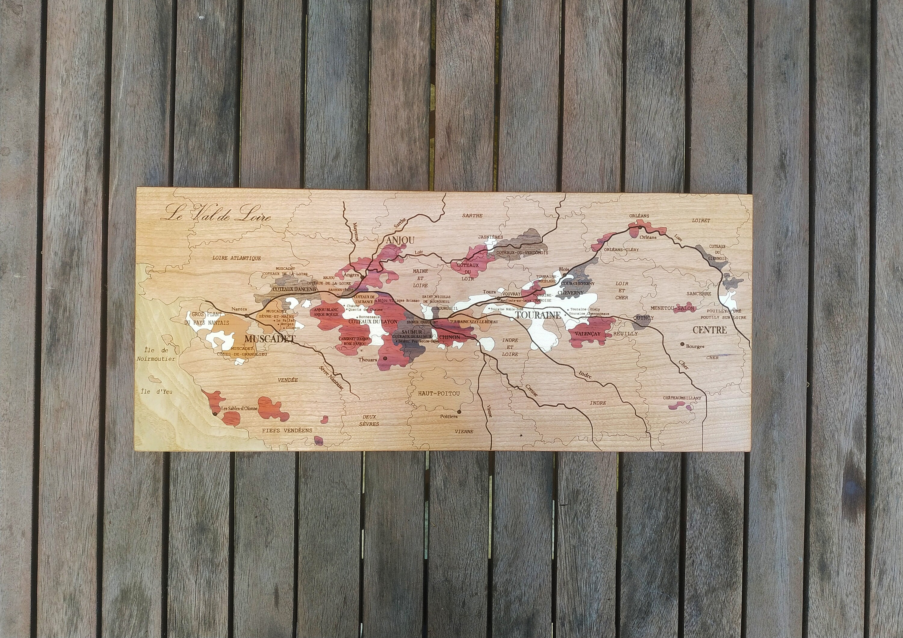 Carte Des Vins; Le Val de Loire; Marqueterie; Fait Main; Pièce Unique; Décoration Intérieur; Autour 