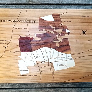 Vins de BOURGOGNE, le Puligny-Montrachet, carte en bois naturel, MARQUETERIE, décoration murale, fait main