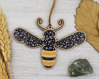 Bee Kind Wooden Hanging Decoration