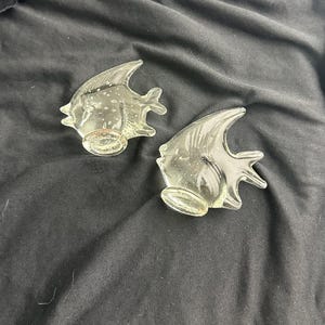 2 Art Glass Fish Paper Weights, clear glass with bubbles, rosette bottoms, average 3&quot; x 3&quot;, unbranded, preowned