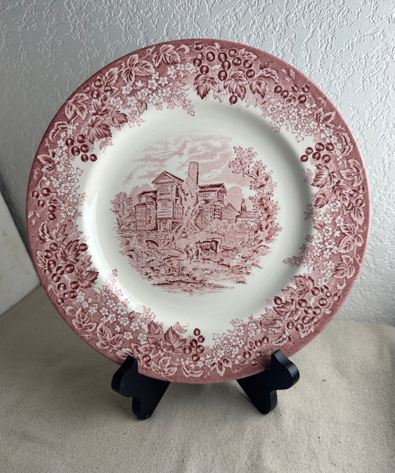 Wedgwood Plate, Moreton Old Hall, Cheshire, Queen's Ware, Romantic