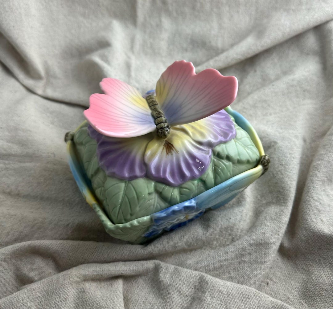Anna Rosa Collection Butterfly Music Box, Memories - Etsy