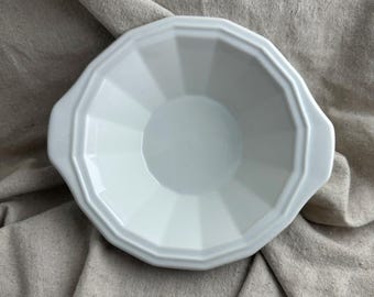 8 Homer Laughlin Colonial White, Dover Shaped, Lugged Cereal Bowl Lot