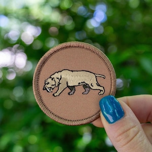 Sabertooth Tiger Patch (178) 2 Inch Diameter Embroidered Patch