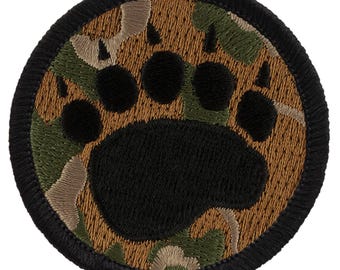 Camo Bear Claw Patch (048) – 2 Inch Diameter Embroidered Patch
