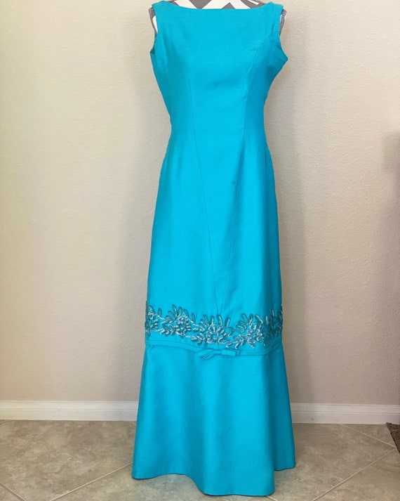 green emerald velvet dress Turquoise Silk Satin Chic Evening Dress V-Neck Split Sleeceless Formal Dress