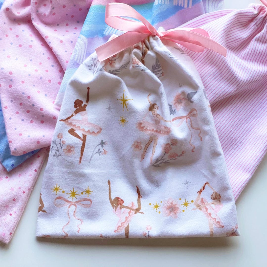 ballet rain handbag bag Dance Lover Gift Dancer Tote For Women Girls Dance Teacher Dance Team Inspirational Gift (Dance the TG) Home & Kitchen the Miss Ballerina bag is lightweight and a perfect introductory bag for a dancer just starting out Pink Ballet Personalized Bag