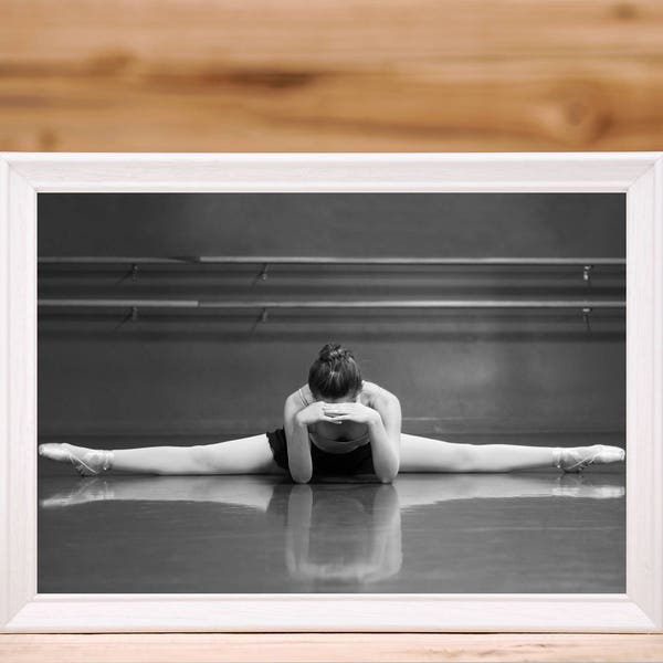 Black and White Ballerina photo print