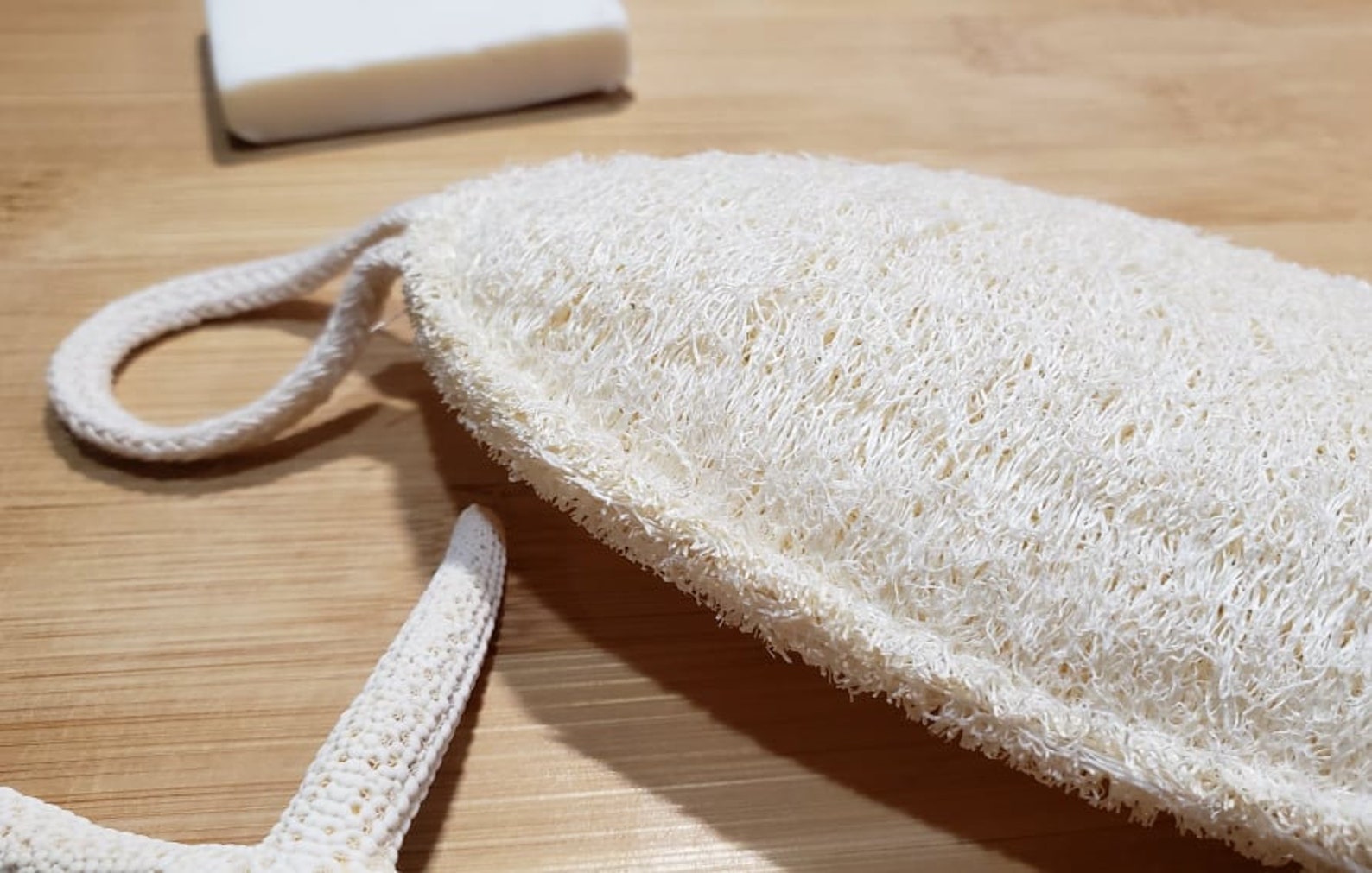100% Natural Loofah Bath Sponge exfoliating Sponge Luffa Body Scrubber ...