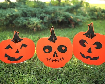 Halloween Pumpkin Yard Decor  |  Yard Signs  |  Halloween Decorations  |  Yard Art  |  Pumpkin Decorations  |  Jack-o-lantern