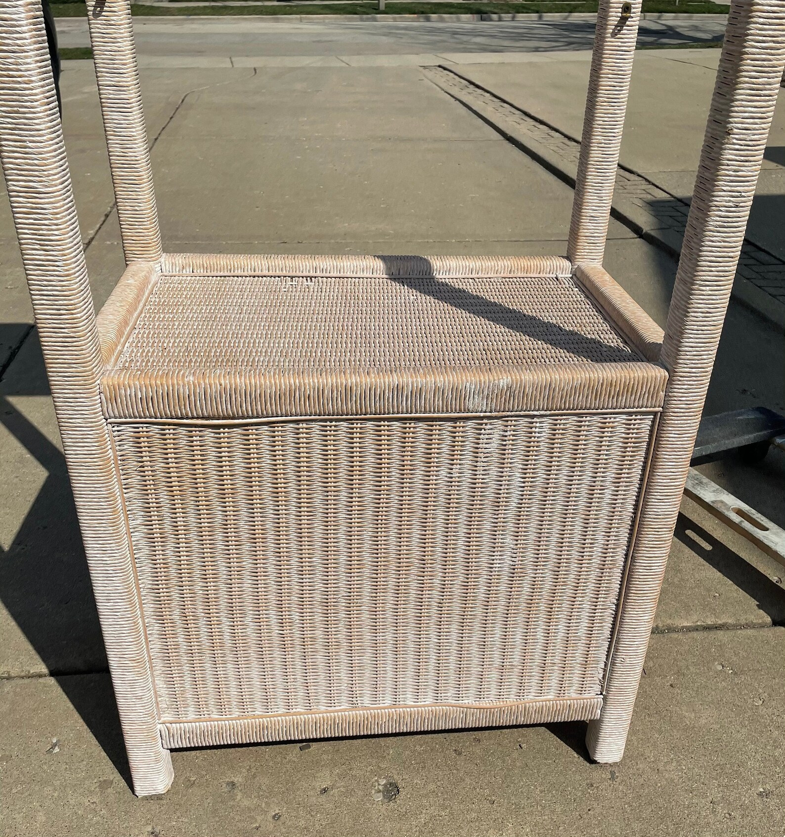 Vintage Henry Link Wicker Illuminated Display Etsy