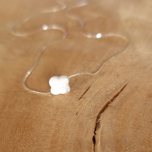Minimalist fine necklace for children, young girls, mother-of-pearl clover, vermeil silver 925