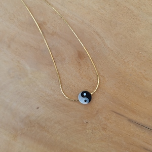 Custom-made ultra-fine natural mother-of-pearl puck Yin & Yang necklace in 925 silver or rose vermeil