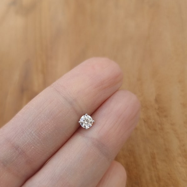 Clous d'oreille moissanite 0.5 carat 5 mm