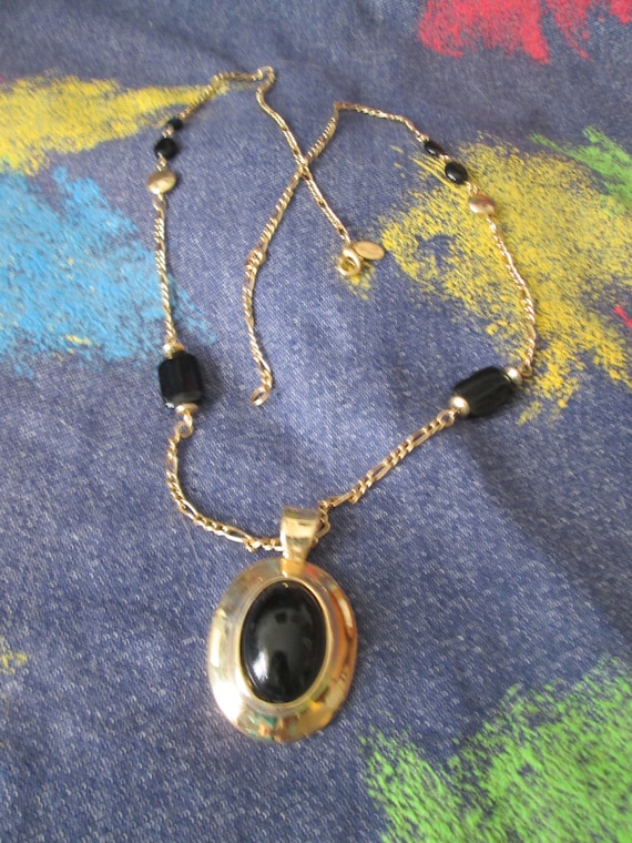 Worthington White Enamel Gold Tone Necklace 16” B131 | eBay