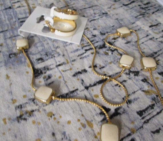 Gold 10KP Chain Necklace + Monet Round  Earrings-… - image 6