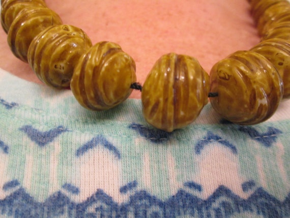 Vintage Choker Large Bead Necklace - Mustard Colo… - image 5