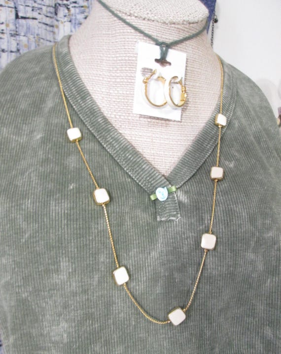 Gold 10KP Chain Necklace + Monet Round  Earrings-… - image 5