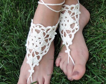 Lace Wedding Barefoot Sandals. Ivory or 28 colors Crochet Foot Jewelry. Beach Wedding Anklets. Boho Chic. Bridesmaid's gift. Set of 2 pcs.