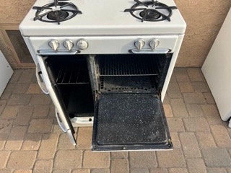 Rare Vintage O'keefe & Merritt Stove for Saleauthentic Sony Studios