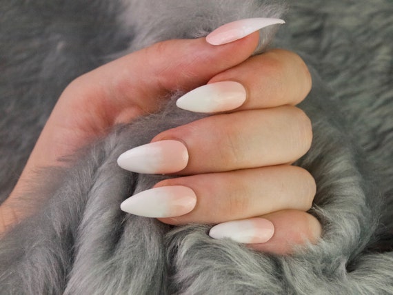 READY TO SHIP * Baby,Boomers nue ombre presse sur les ongles