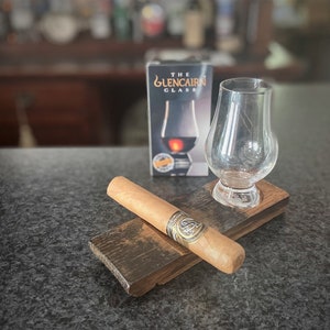 Bourbon barrel cigar and whiskey glass coaster. Genuine oak staves create the perfect gift for the bar or the whiskey lover.