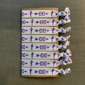 cross country purple hair tie bracelets, set of 8 ponytail holders, purple cross country runner bracelets, girls cross country team gift